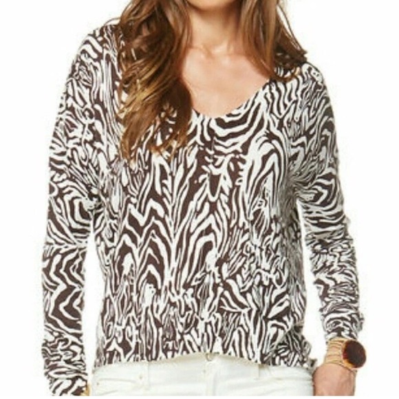 Lilly Pulitzer Sweaters - Lilly Pulitzer Brown Zebra V-Neck Sweater Size Small Preppy Y2K Animal Print‎